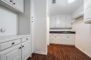 6 Stillwaters Drive - Photo 10