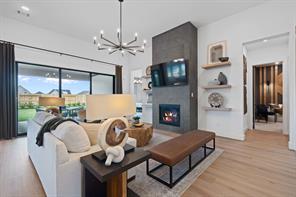 1605 Briscoe - Photo 3
