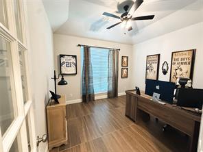 1525 Jocelyn Drive - Photo 15