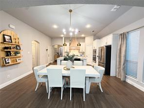 1525 Jocelyn Drive - Photo 8