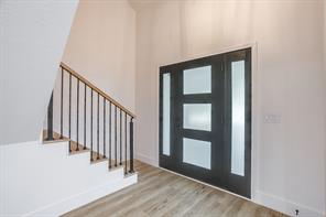 2601 Briarwood Drive - Photo 3