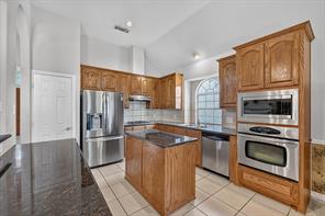 358 Fairlanding Avenue - Photo 8