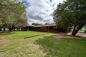 1527 CR 165 - Photo 1