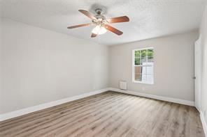 509 Clark Street - Photo 15
