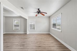 509 Clark Street - Photo 4