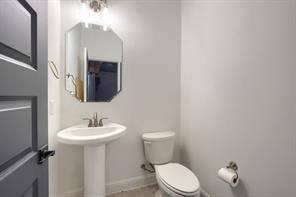 2532 Blackpool Court - Photo 27