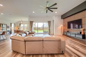 2532 Blackpool Court - Photo 4