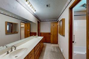 4501 Trowbridge Drive - Photo 24
