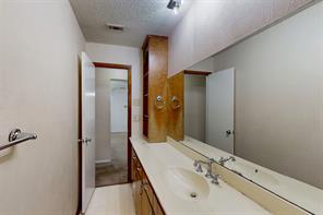 4501 Trowbridge Drive - Photo 29