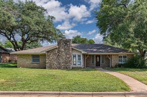 4501 Trowbridge Drive - Photo 3