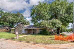 4501 Trowbridge Drive - Photo 4