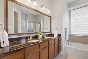 5700 Waterford Lane - Photo 16