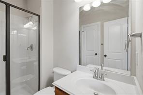 5700 Waterford Lane - Photo 22