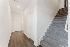 3221 Watterson Way - Photo 3