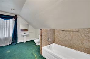 615 E Franklin Street - Photo 29