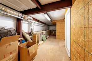 10630 Private Road 1310 - Photo 24