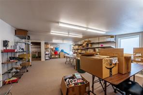 10630 Private Road 1310 - Photo 25