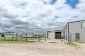 10630 Private Road 1310 - Photo 3