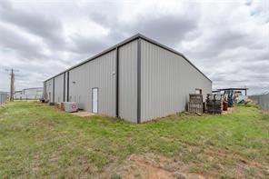10630 Private Road 1310 - Photo 4
