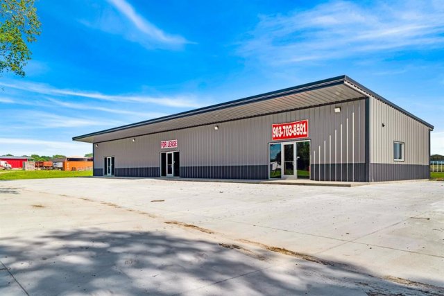 1105 W Front Highway