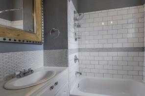 708 W Marvin Avenue - Photo 17