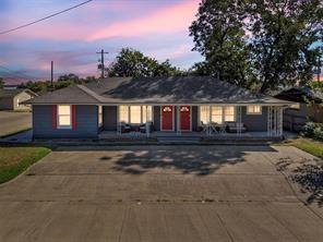201 S Jones Street - Photo 1