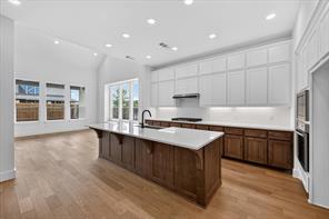 4444 Lamplights Drive - Photo 2