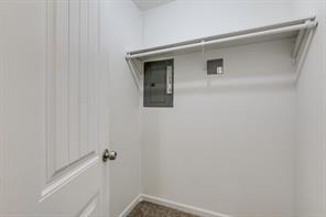 1738 Oak Hill Circle - Photo 11
