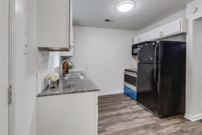 1738 Oak Hill Circle - Photo 8