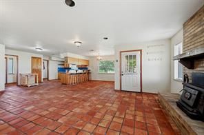 976 County Road 4070 - Photo 16