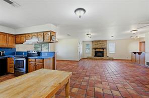 976 County Road 4070 - Photo 18