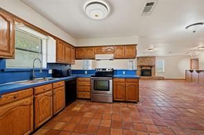 976 County Road 4070 - Photo 21