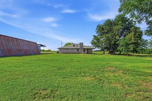 976 County Road 4070 - Photo 24