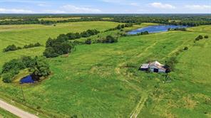 976 County Road 4070 - Photo 3