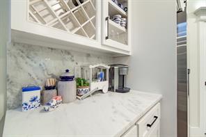 1501 Lakeview Drive - Photo 10