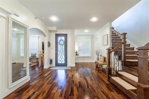 1501 Lakeview Drive - Photo 3
