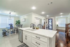 1501 Lakeview Drive - Photo 8