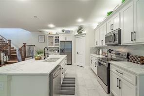 1501 Lakeview Drive - Photo 9