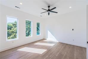 4319 Sylvester Street - Photo 17