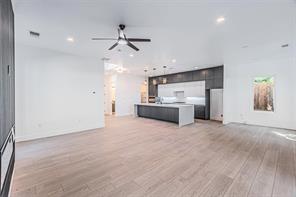 4319 Sylvester Street - Photo 8