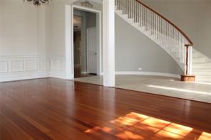 11000 Breezewood Drive - Photo 4