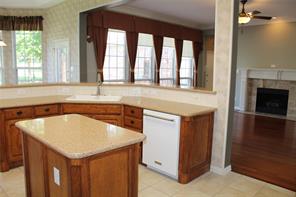 11000 Breezewood Drive - Photo 9