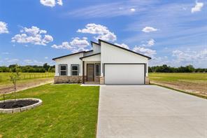 5522 COUNTY ROAD 3521 - Photo 1