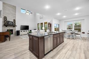 1904 Frediano Lane - Photo 13