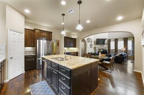 10082 Drawbridge Drive - Photo 8