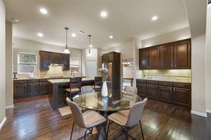 10082 Drawbridge Drive - Photo 9