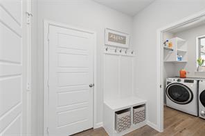 9108 Winding Creek Drive - Photo 4
