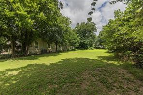 808 E Clay Street - Photo 1