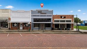 1121 Main Street - Photo 1