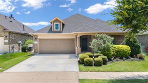916 Hawks Way - Photo 1